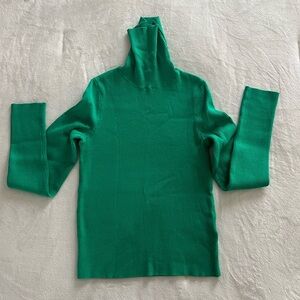 H&M Green Long Sleeve Tee